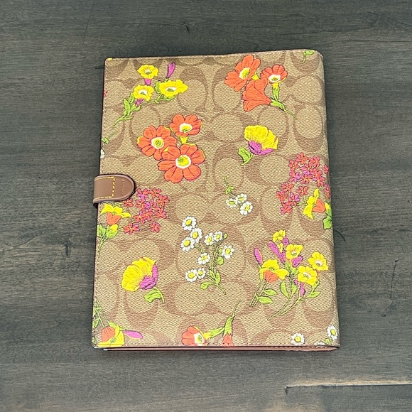 Coach Signature Canvas w/ Floral Print Notebook and Pencil Case Set - Picture 4 of 16